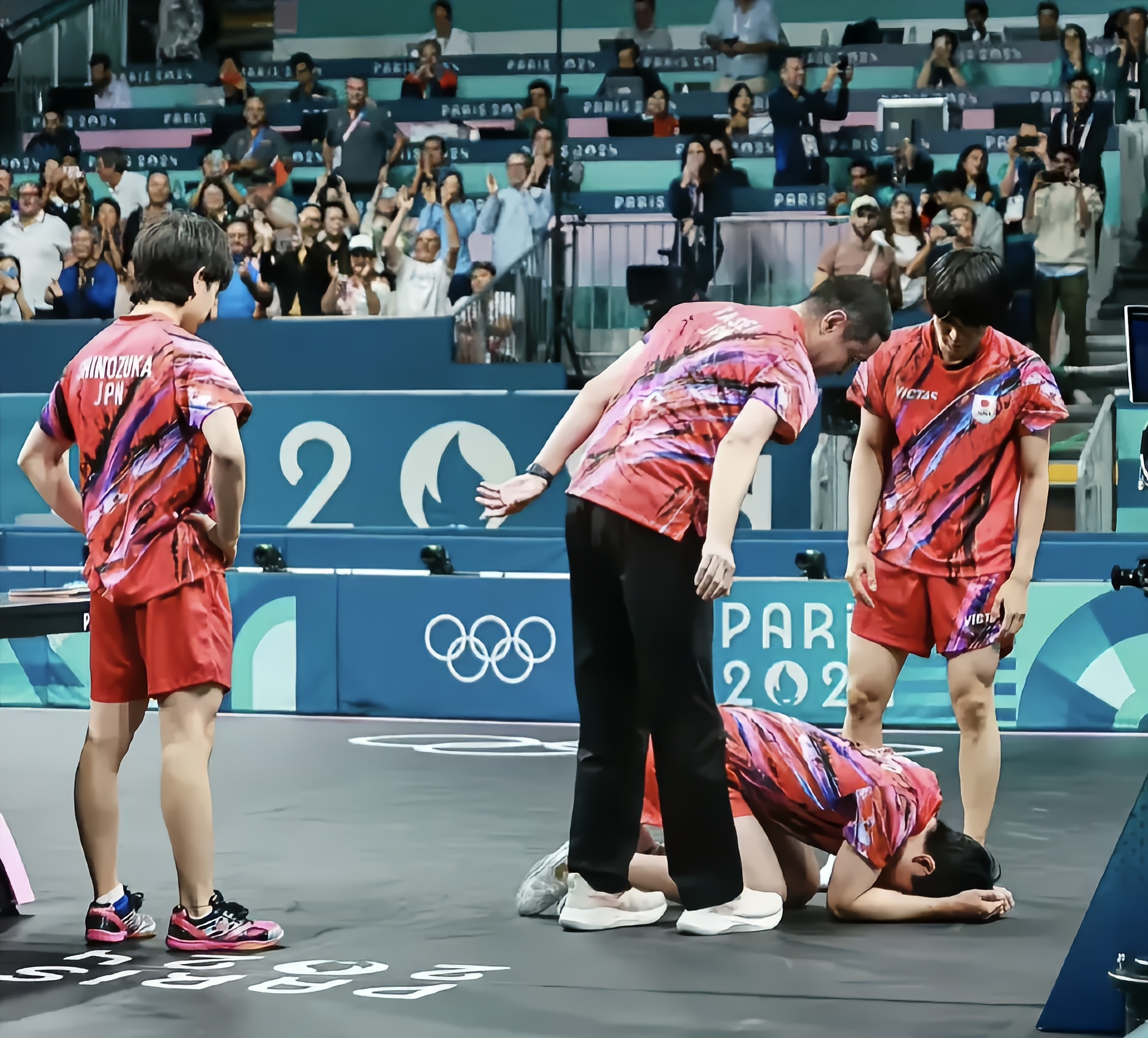 奥地利队逆转葡萄牙队，张本智和带队取胜