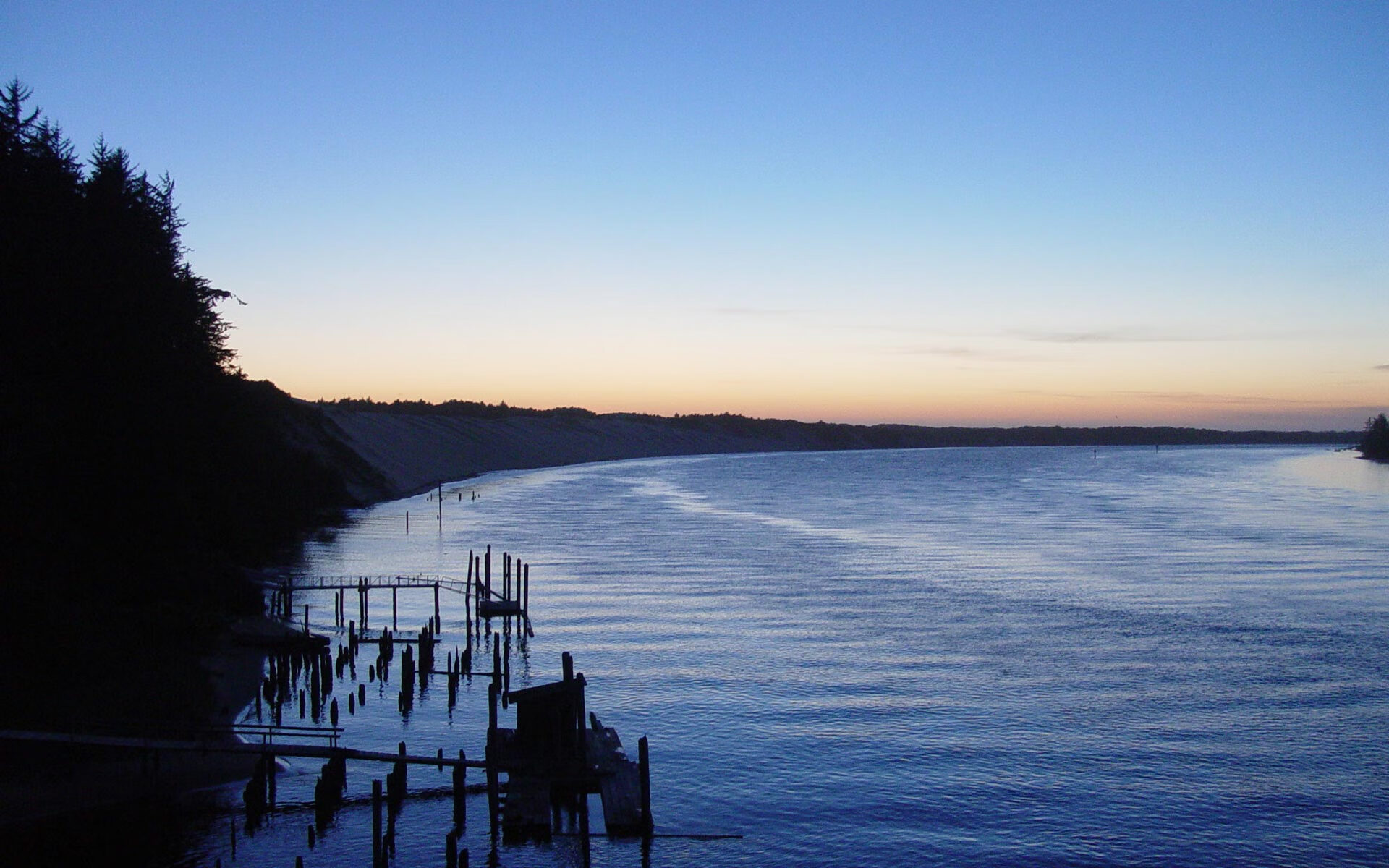 绿茵地缘政治,多特蒙德基因强压南非风暴,楚阿梅尼一记铁幕导弹终结悬念
